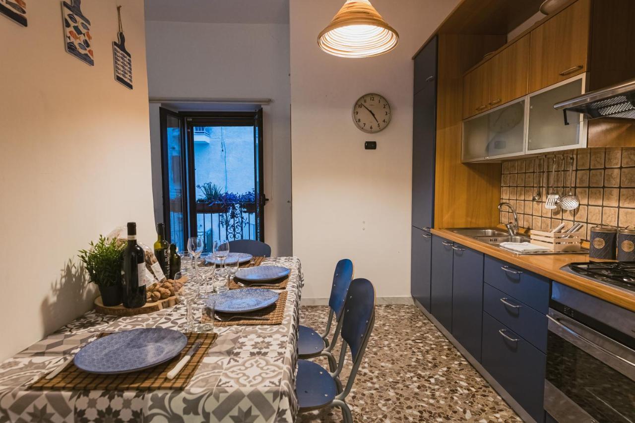 Villa Casa Vacanze Il Mare Tra I Tetti - Relaxing Terrace & Sea View Monopoli Exterior foto