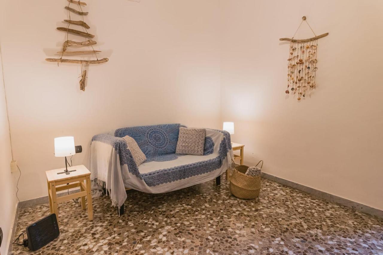 Villa Casa Vacanze Il Mare Tra I Tetti - Relaxing Terrace & Sea View Monopoli Exterior foto