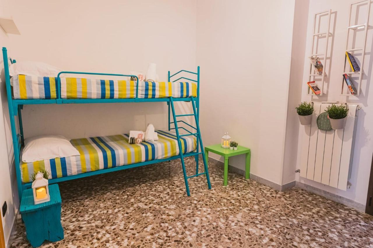 Villa Casa Vacanze Il Mare Tra I Tetti - Relaxing Terrace & Sea View Monopoli Exterior foto
