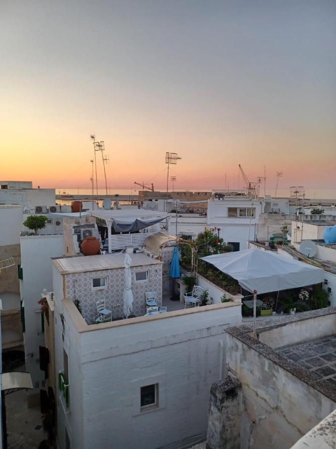 Villa Casa Vacanze Il Mare Tra I Tetti - Relaxing Terrace & Sea View Monopoli Exterior foto